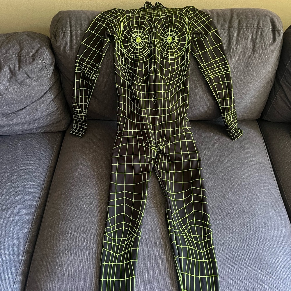 Black and Green Geometric Jumpsuit - Picture 2 of 3